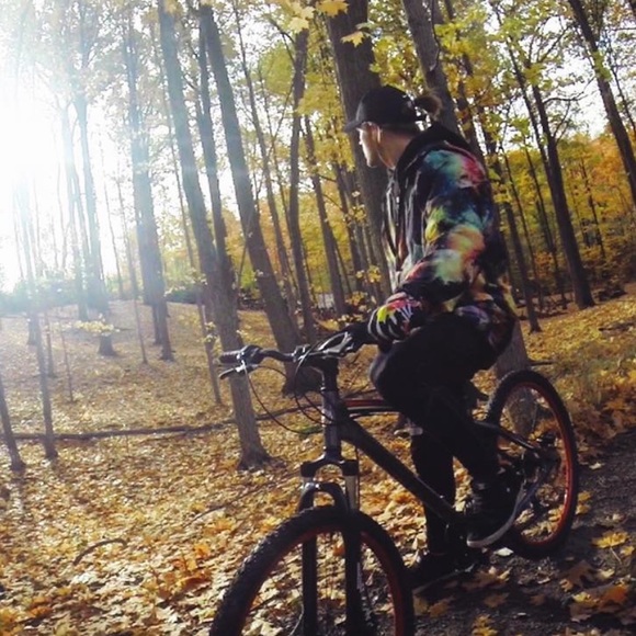 Galaxy zip windbreaker - Picture 4 of 4